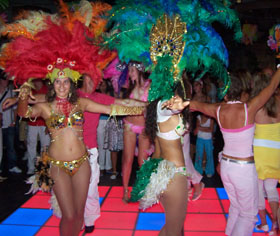 tropisch show danseressen