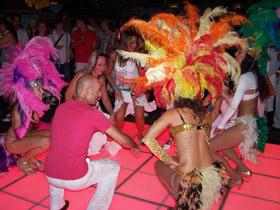 tropisch show danseressen