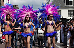 tropisch show samba show lopend